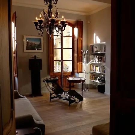 Luxury Two Bedroom In Apt, The Heart Of The Luberon Apartment *