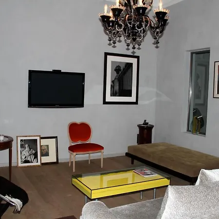 Luxury Two Bedroom In Apt, The Heart Of The Luberon Apartment Apt