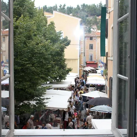 Luxury Two Bedroom In Apt, The Heart Of The Luberon Apartment